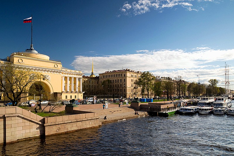 Admiralteyskaya (Admiralty) Embankment in St Petersburg, Russia Admiralteyskaya (Admiralty) Embankment in St Petersburg, Russia