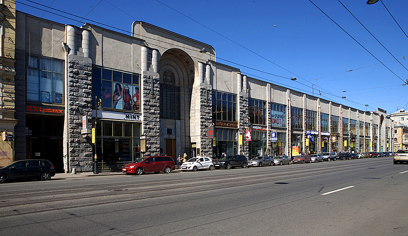 New Passage complex on Liteyny Prospekt in St Petersburg, Russia