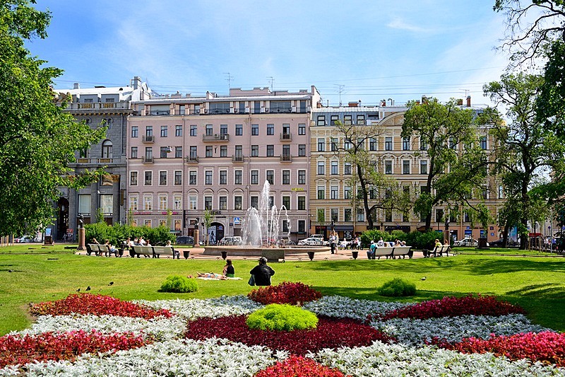 Garden with fountain in the middle of Manezhnaya Ploshchad in St Petersburg, Russia