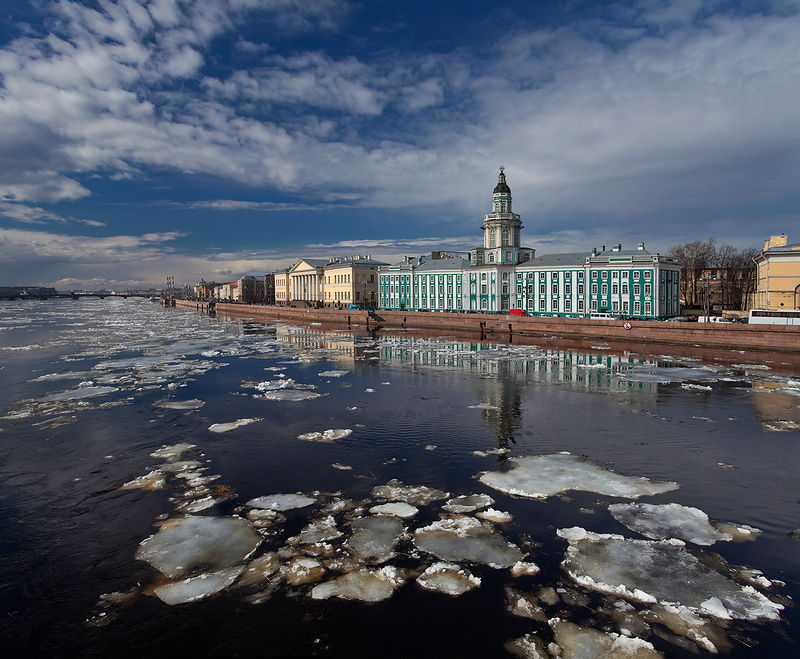 Kunstkammer - Russia's first public museum - and the neoclassical Academy of Sciences building on Universitetskaya Embankment in St Petersburg, Russia