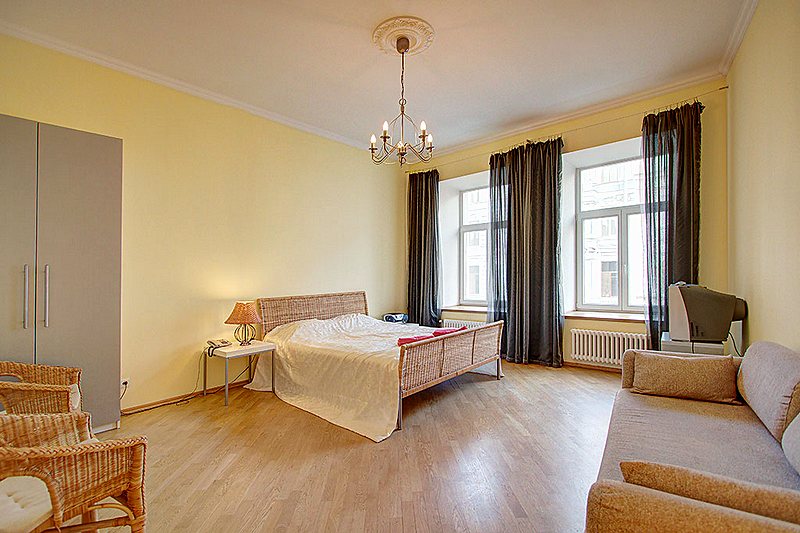 Stylish studio vacation apartment near Moscow Station in St. Petersburg