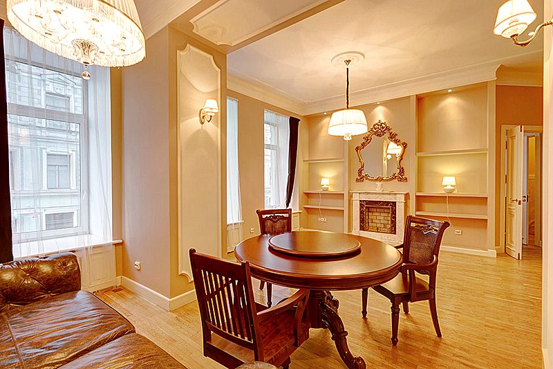 Room Apartments Karavannaya Ulitsa in St. Petersburg, Russia