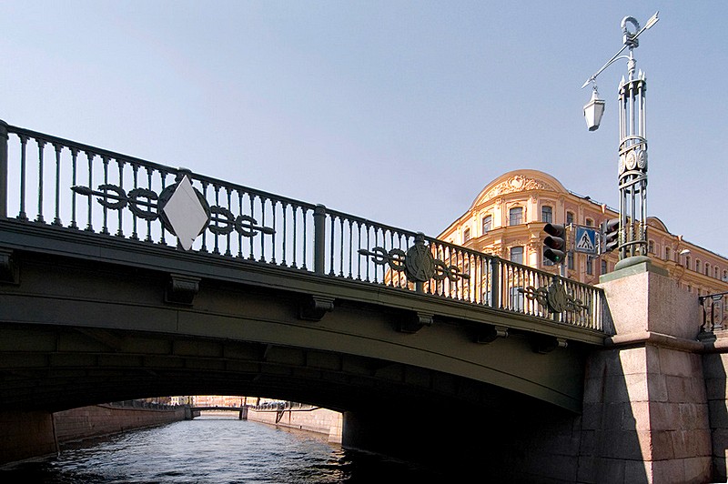 Voznesenskiy Bridge over the Griboedov Canal in St Petersburg, Russia Voznesenskiy Bridge over the Griboedov Canal in St Petersburg, Russia