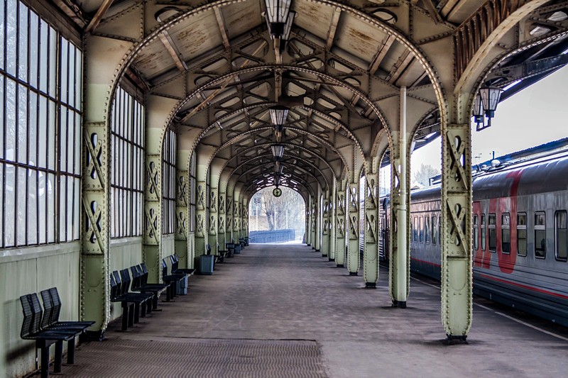 Metal construction (platform roofing) in Vitebsk Station in Saint-Petersburg, Russia