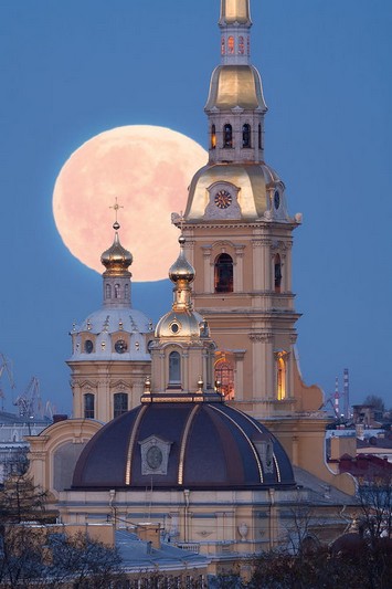 Peter and Paul Cathedral during the White Nights in St Petersburg, Russia
