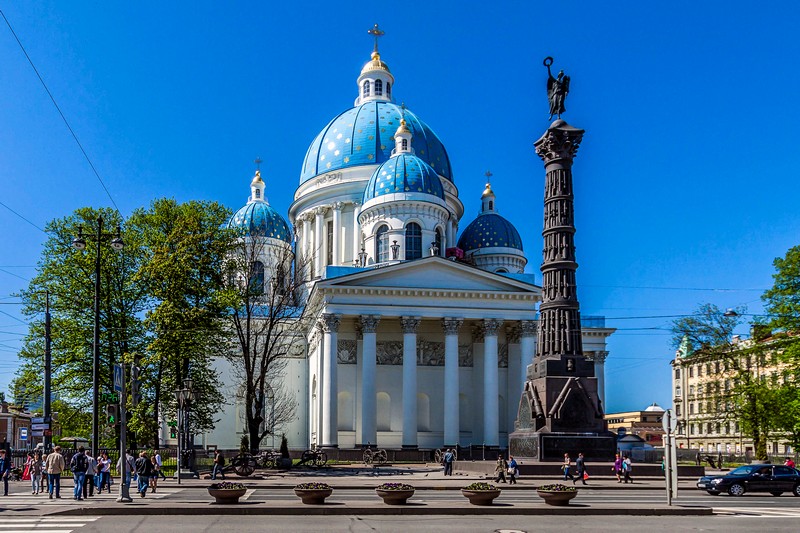 Trinity Cathedral and the Column of Glory on Troitskaya Ploshchad in St Petersburg, Russia Trinity Cathedral and the Column of Glory on Troitskaya Ploshchad in St Petersburg, Russia