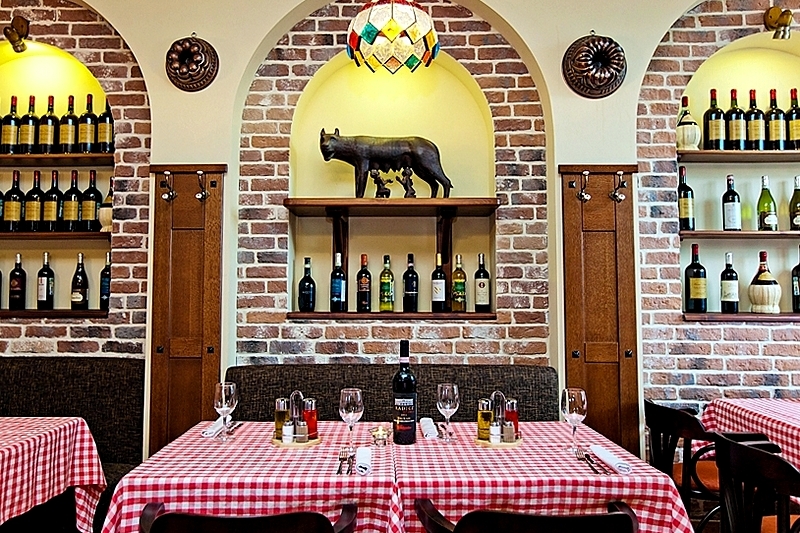 Mama Roma Restaurant in St. Petersburg, Russia