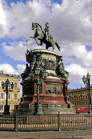 Montferrand designed the pedestal for the Nicholas I equestrian statue in St Petersburg, Russia