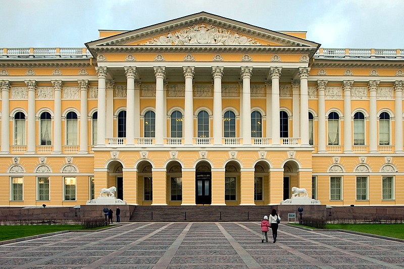 Mikhailovsky Palace (the Russian Museum) on Arts Square in St Petersburg, Russia
