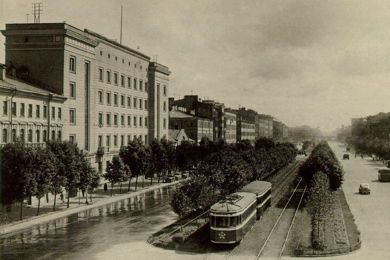 New Moskovsky Prospekt in Leningrad, Early 1950s New Moskovsky Prospekt in Leningrad, Russia