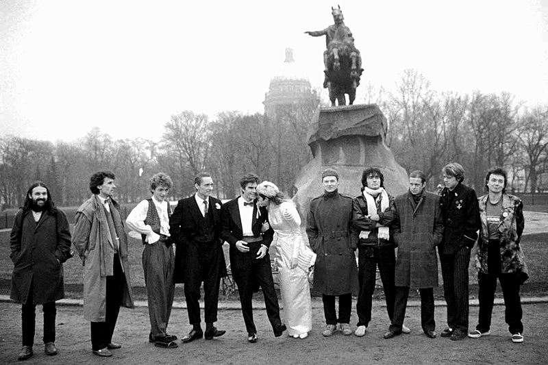 Leningrad Rock Club at the wedding of Yury Kasparyan and Joanna Stingray on Senatskaya Ploshchad (Ploshchad Dekabristov), 1987 in St. Petersburg, Russia