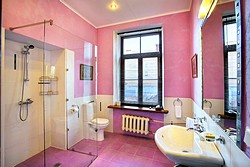 Bathroom of the Deluxe Room at the Alexander House Hotel in St. Petersburg