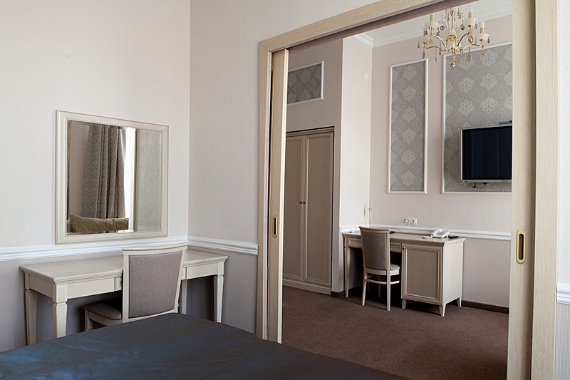 Fontanka Suite at the Asteria Hotel in St. Petersburg