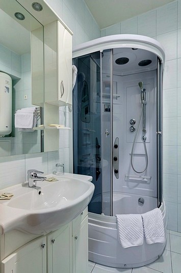 Bathroom of the One-bedroom Apartment at the Atrium Hotel in St. Petersburg