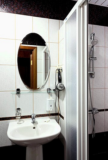 Bathroom of the Double Room at the Dynasty Hotel in St. Petersburg