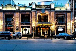 Facade Night at the Golden Garden Boutique Hotel in St. Petersburg
