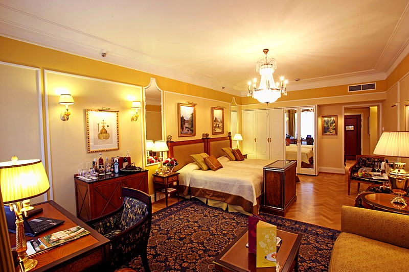 Belle Chambre Junior Twin Suite at the Belmond Grand Hotel Europe in St. Petersburg