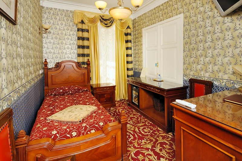 Sofia Single Room at the Happy Pushkin Hotel in St. Petersburg