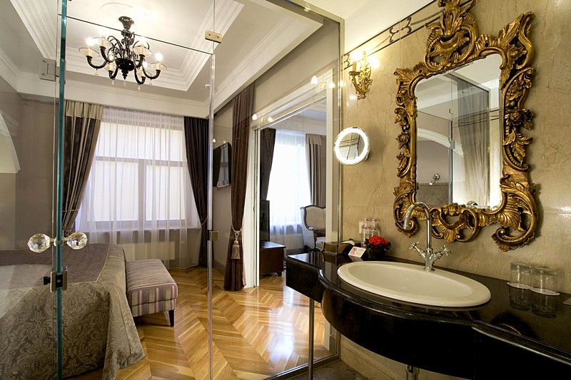 Augusto Lange Suite at the Helvetia Hotel in St. Petersburg