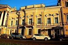History Hotel on English Embankment in St. Petersburg