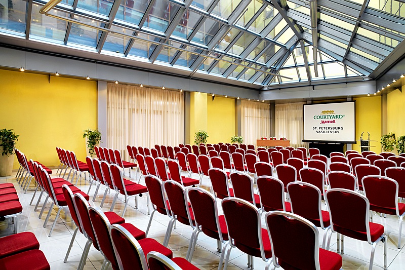 Atrium at the Marriott Courtyard Vasilievsky in St. Petersburg