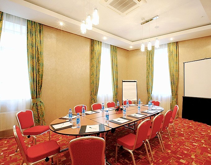 Astrakhan meeting space at the Marriott Courtyard Vasilievsky in St. Petersburg