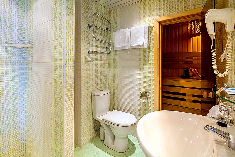 Bathroom of the Superior Room at the Nevsky Hotel Grand in St. Petersburg