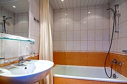 Bathroom of the Standard Single Room at the Nevsky Hotel Moyka 5 in St. Petersburg