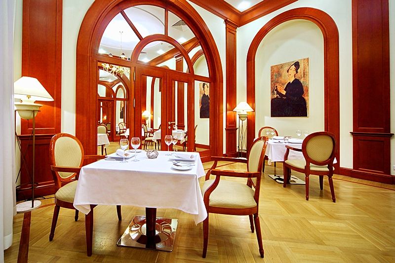 Assembly Restaurant at the Oktiabrskaya Hotel in St. Petersburg