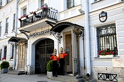 Facade of Pushka Inn Hotel at the Pushka Inn Hotel in St. Petersburg