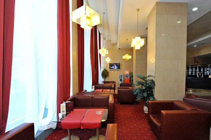 24-hour Bar at the Rossiya Hotel in St. Petersburg