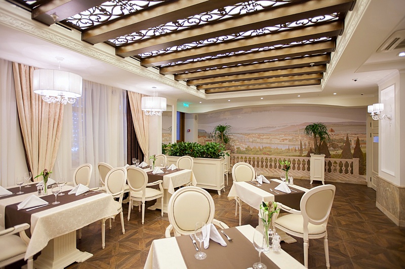Michelangelo Restaurant at the Official State Hermitage Museum Hotel in St. Petersburg