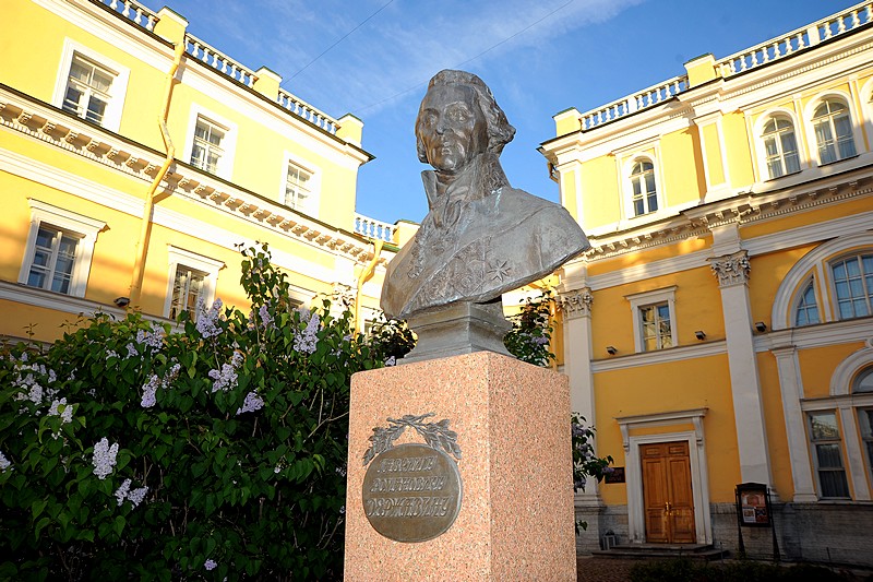 Monument to the poet Gavrila Derzhavin in the courtyard of his villa in St Petersburg, Russia