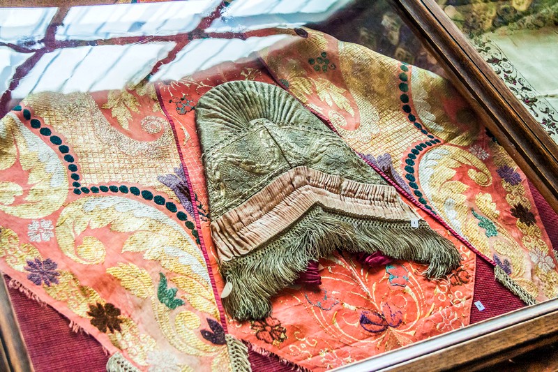 Russian kokoshnik head-dress of silk and brocade at the Stieglitz Applied Arts Museum in St Petersburg, Russia