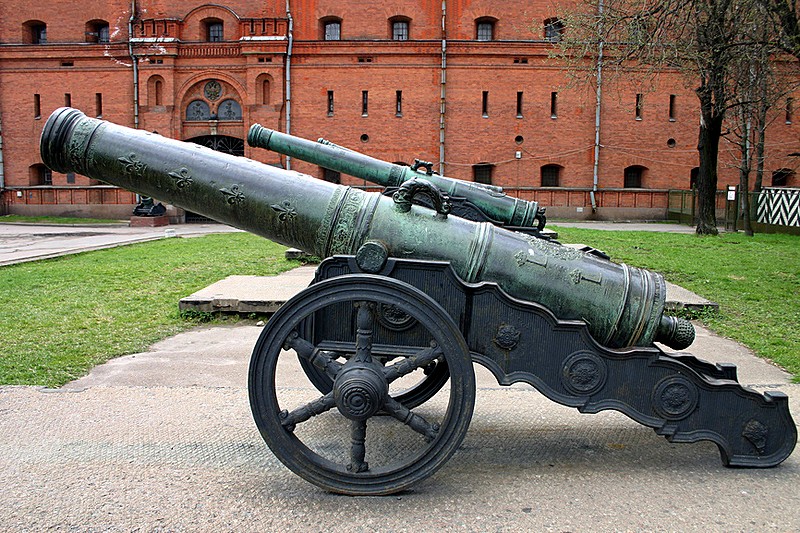 artillery cannon