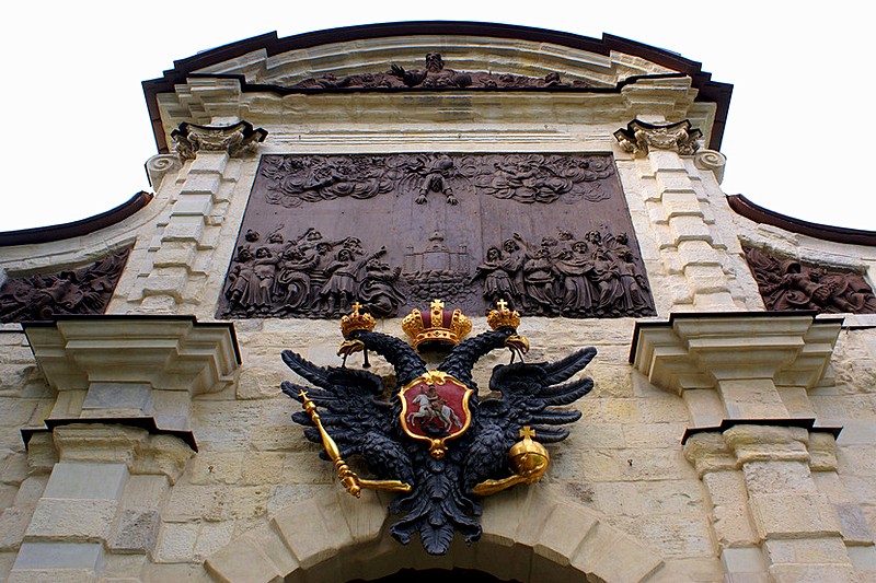 Petrovskiye (St. Peter's) Gate at the Peter and Paul Fortress in St Petersburg, Russia Petrovskiye (St. Peter's) Gate at the Peter and Paul Fortress in St Petersburg, Russia