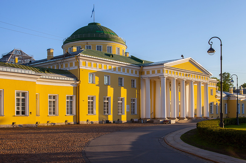 One Long Hot Summer in St Petersburg