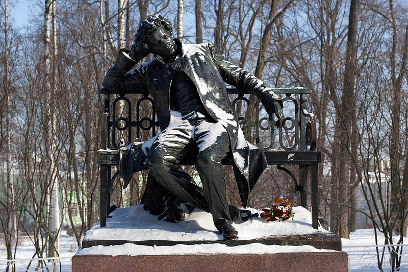 Monument to Alexander Pushkin in Tsarskoye Selo (Pushkin), south of St Petersburg, Russia