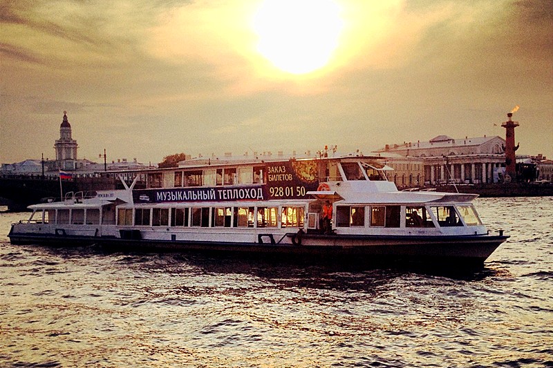 Hit Neva Musical Riverboat at Neva River in St Petersburg, Russia