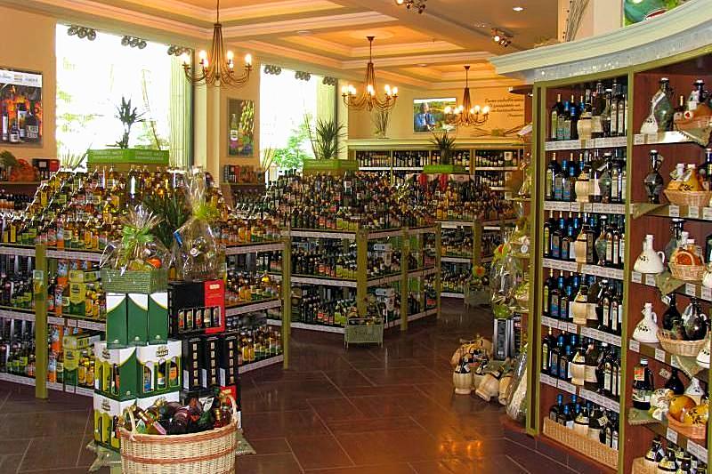 Olivia stores in St. Petersburg, Russia Olivia stores in St. Petersburg, Russia