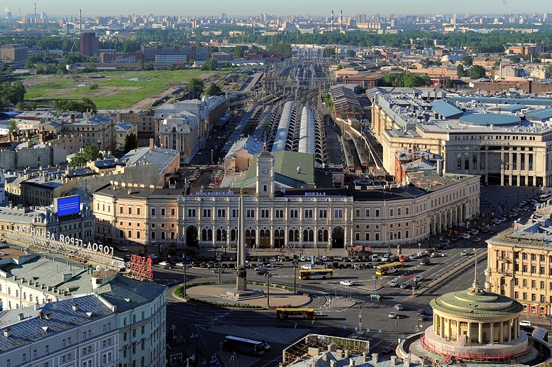 Moscow Railway Station in St Petersburg, Russia, and the railway track designed by George Washington Whistler Moscow Railway Station in St Petersburg, Russia, and the railway track designed by George Washington Whistler