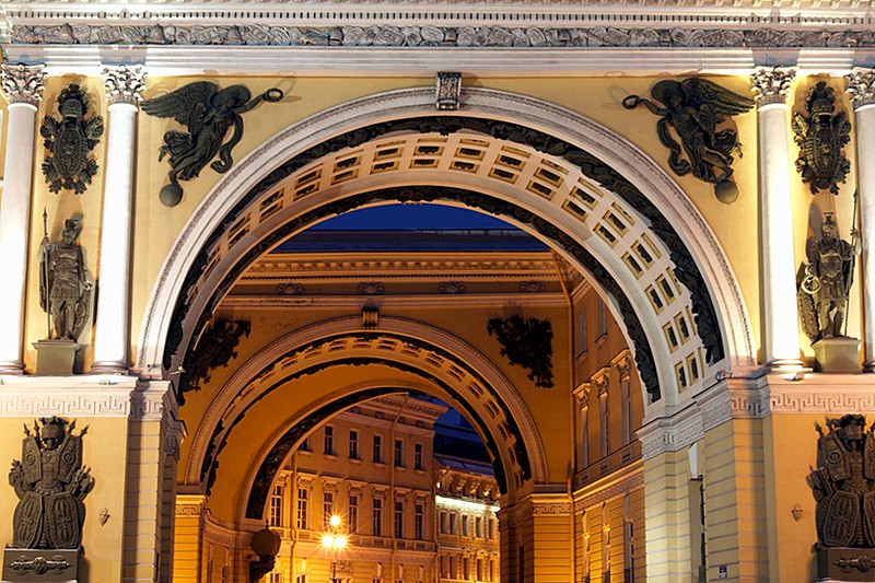 Arch of the General Staff Building by Carlo Rossi in St Petersburg, Russia Arch of the General Staff Building by Carlo Rossi in St Petersburg, Russia